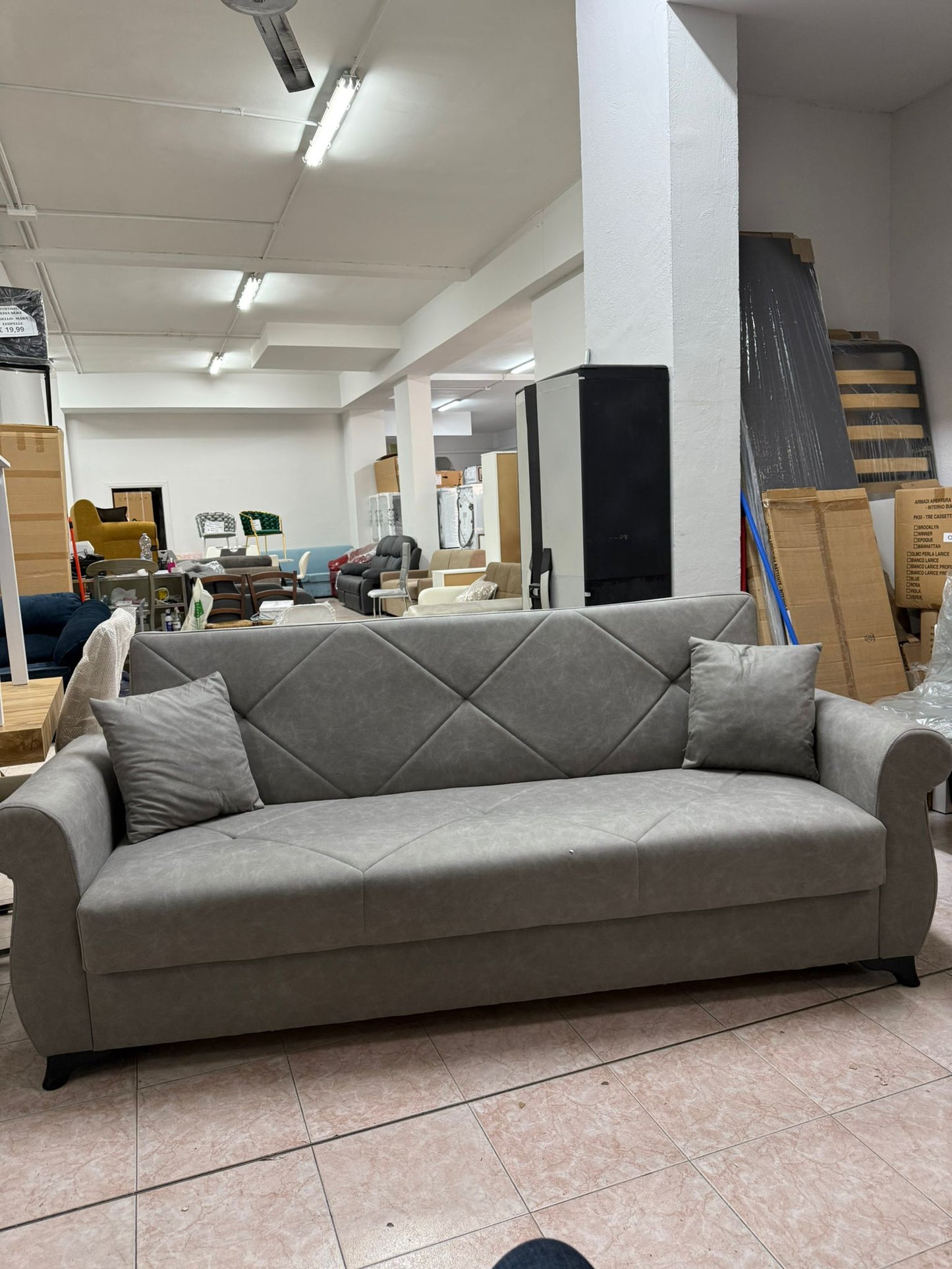DIVANO LETTO CON CASSETTONE CLICK CLACK GRIGIO CHIARO